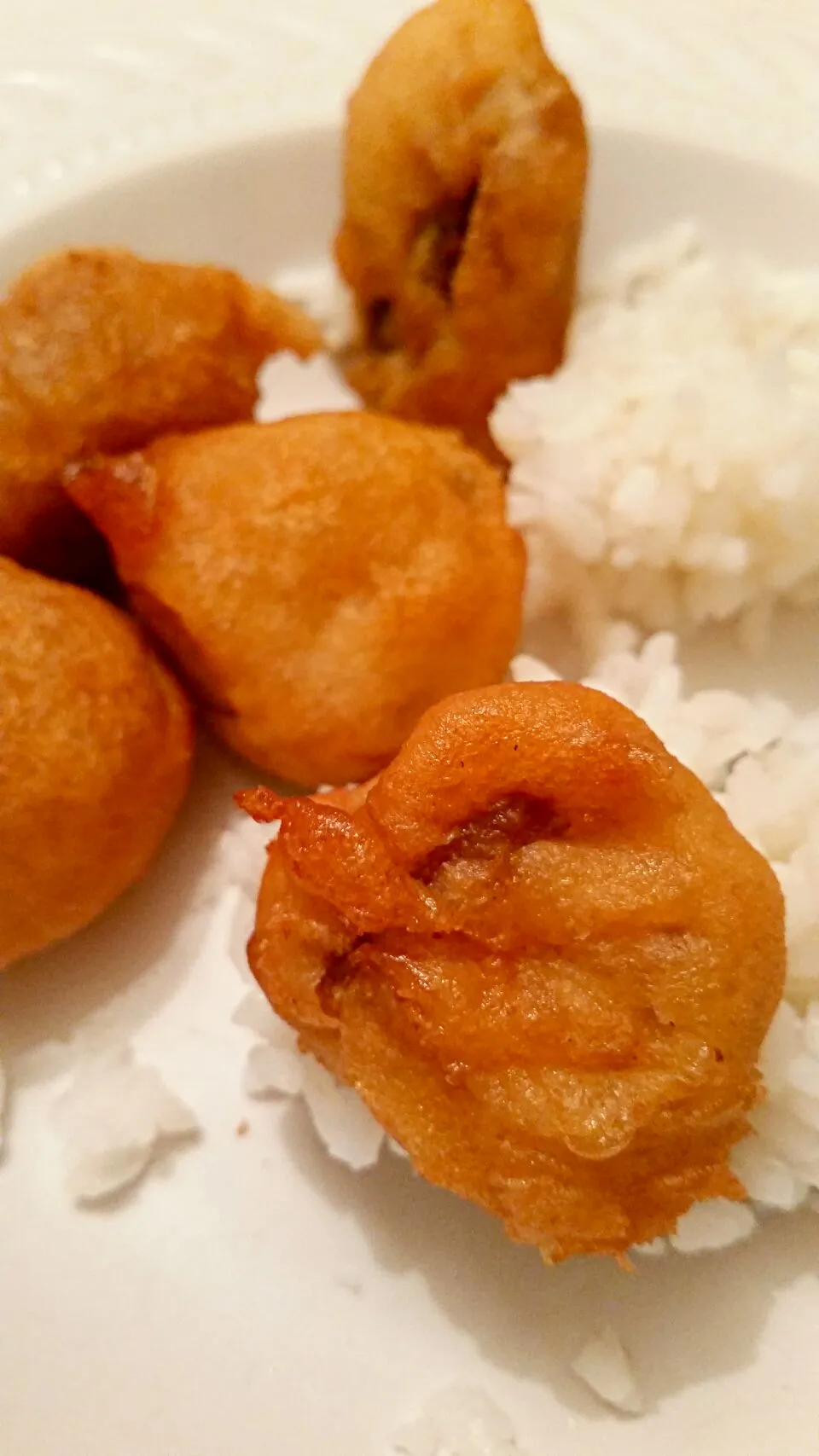 Chinese food: sweet and sour pork with rice|Brianna Geyerさん