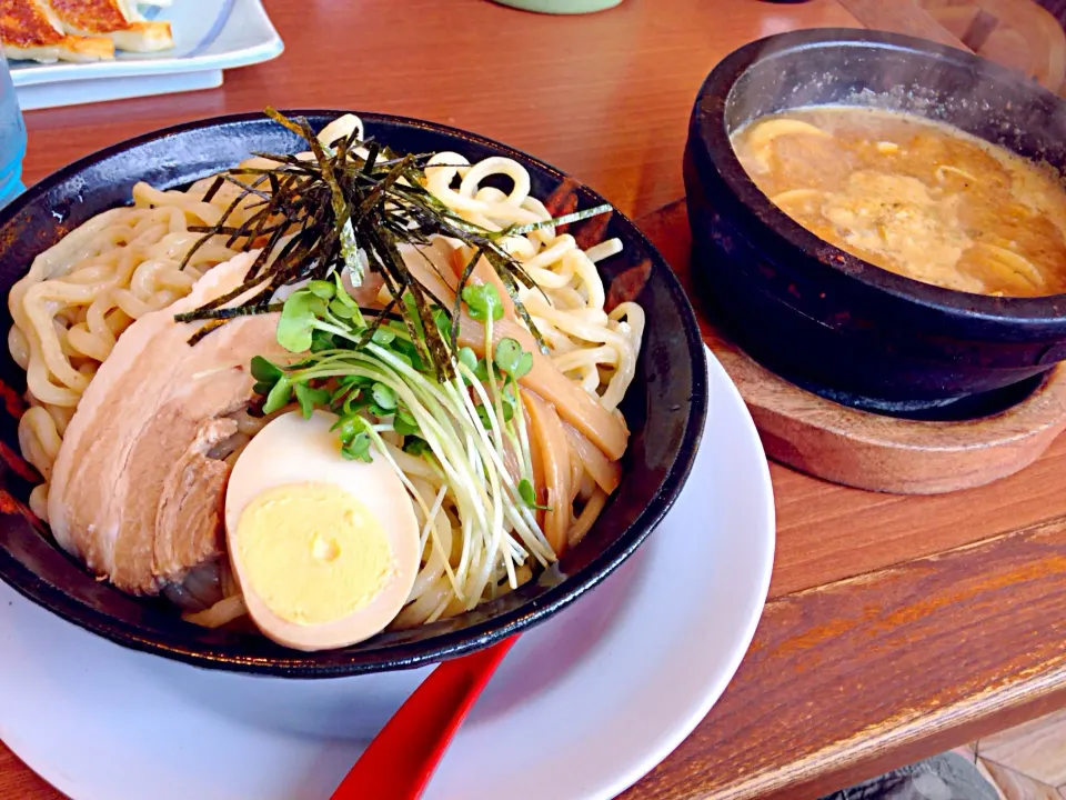 濃厚つけ麺＠雷豚|マニラ男さん