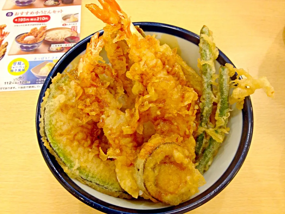 Snapdishの料理写真:色々足したり引いたりしたんで、ワケわかんなくなりました(^_^;)海幸天丼990円也atてんや学芸大学店|秋山知隆さん