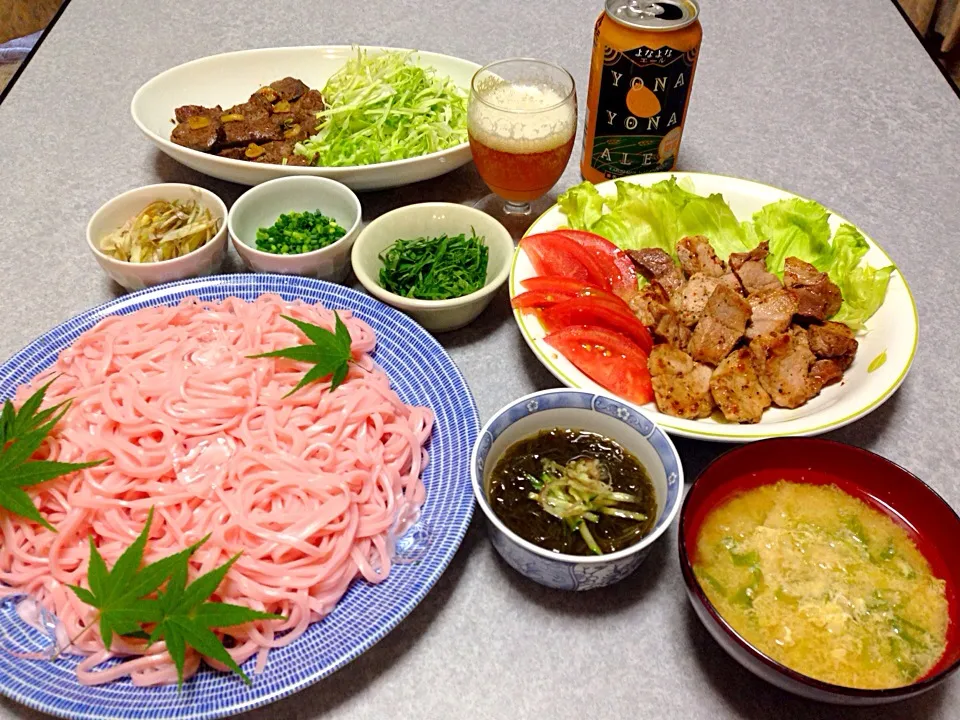 Snapdishの料理写真:牡丹の華うどんやお肉の晩ご飯 今夜はよなよなで！|Orie Uekiさん