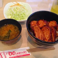 Snapdishの料理写真:みそひれかつ丼|suiさん