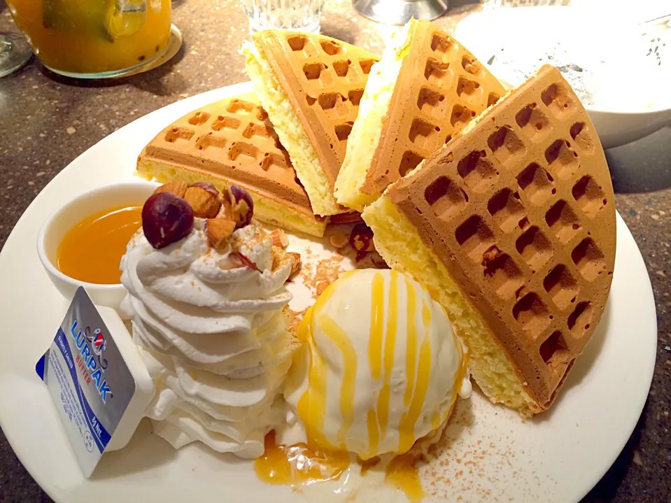 Caramel + Ice cream + Waffle|KaRenさん