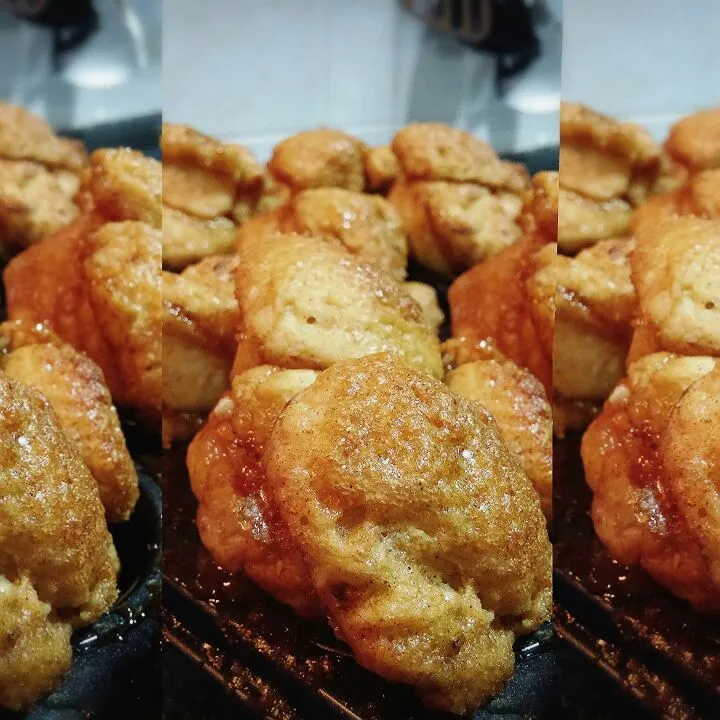 sticky banana monkey bread

 #banana
 #monkeybread
 #stickybread
 #Bread 
 #bake|dotdotdotx2さん