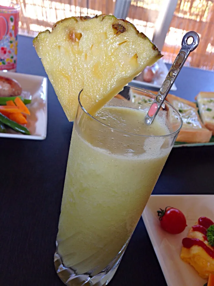 Pineapple smoothie 🍍|viviさん