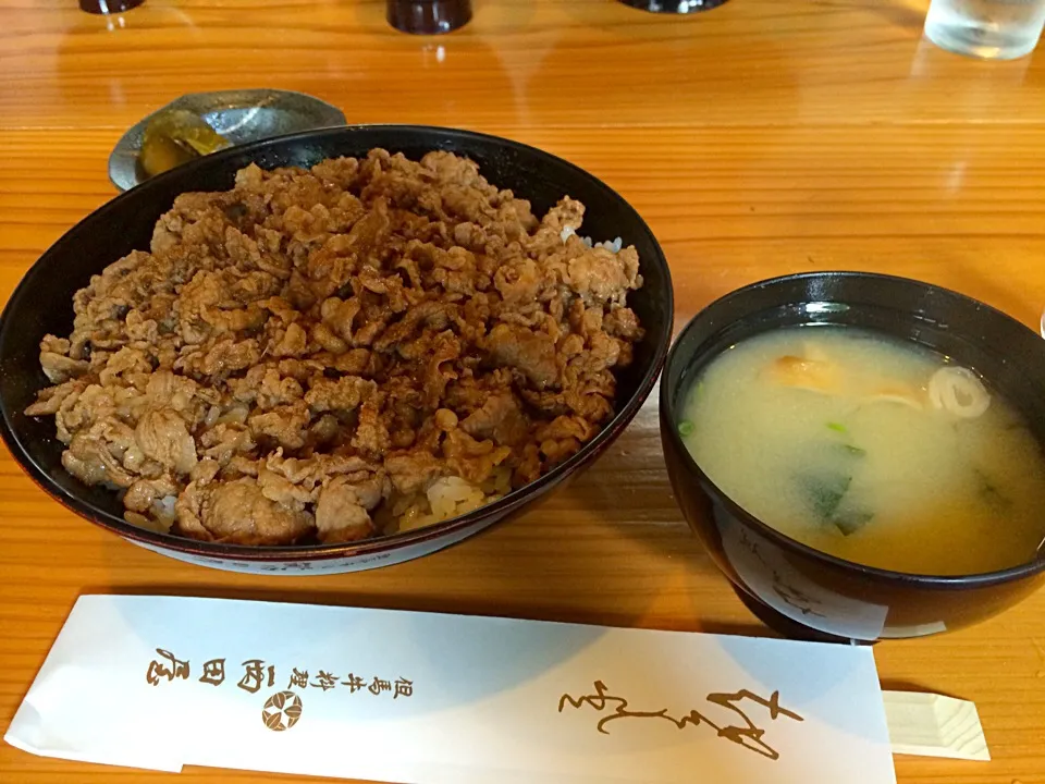 西田屋の但馬牛丼|さらば広島の長きまつげ(東京なう)さん