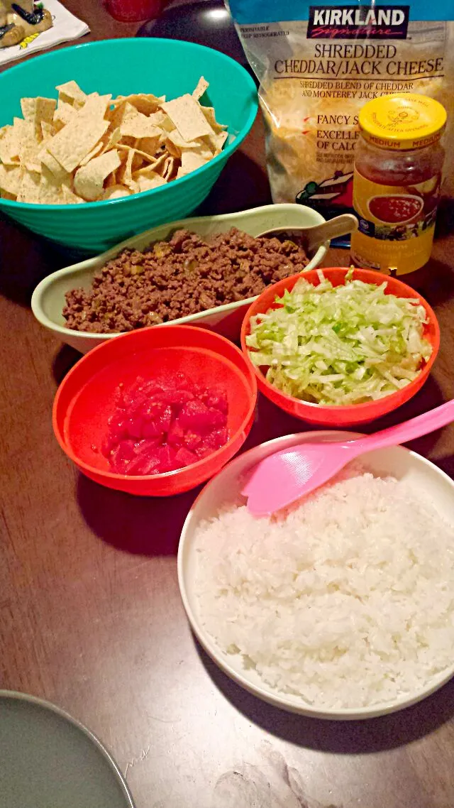 Taco salad and taco rice.|stacysmomさん