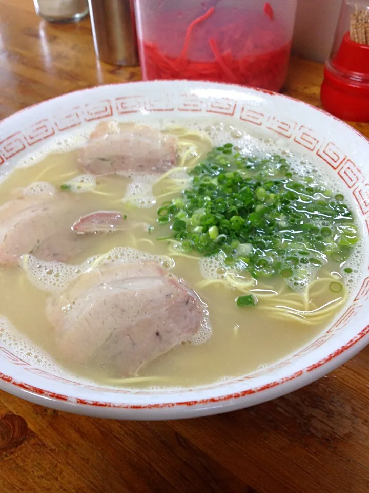 福岡市西区の「丸一」で、ラーメン〜|カフェアジアンさん