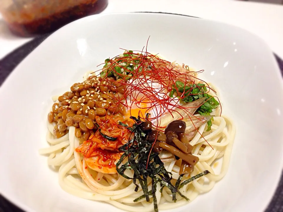 さぁ❗️明日からも頑張るぞっ❗️の、ネバーねばうどん❗️|みほままこさん