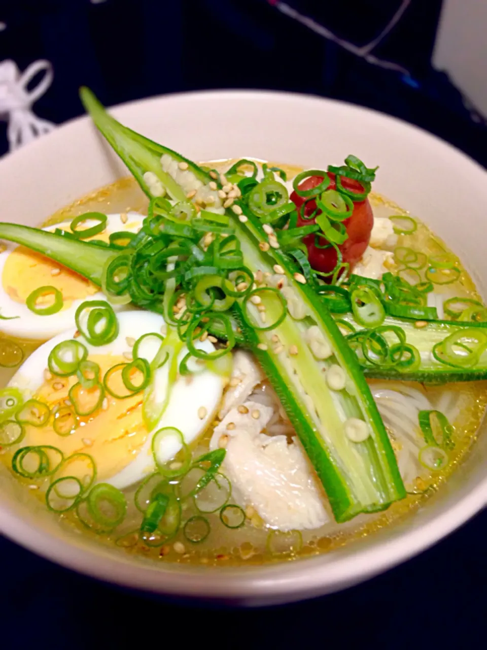 冷やし塩鶏ガラスープでそうめん|ゆかりさん