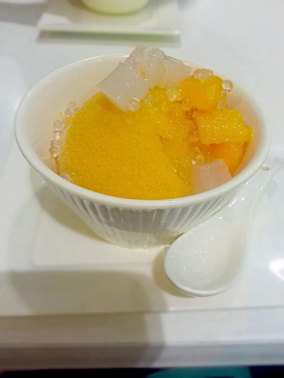 Snapdishの料理写真:Mango crystal sorbert|Iris Petitmanさん