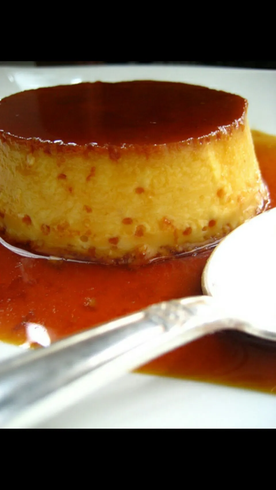 Snapdishの料理写真:Puertorican style Flan vanilla custard desert.|Frank Ortizさん