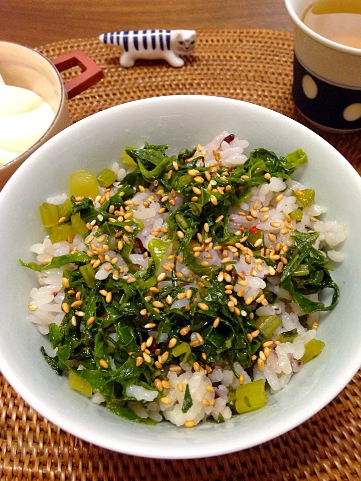 カブの葉で菜飯٩꒰ ๑′◡͐`꒱♡|nao子さん