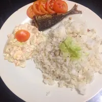 Garlic Rice + Fish + Salad|Moonzkie Hsuさん