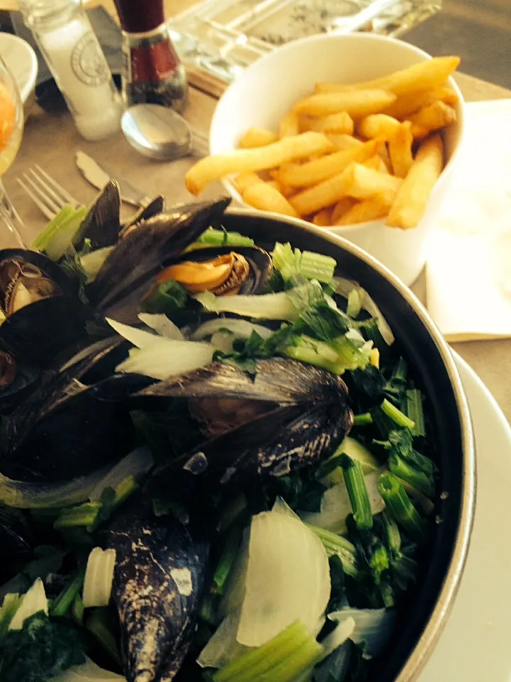 Moules Frites|Generaalさん