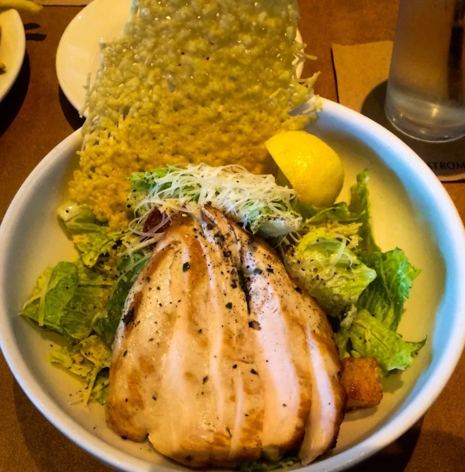 Grilled Chicken Caesar Salad from Nordstrom Café|sooprcoolchicaさん