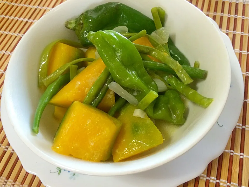 Mix Vegetable with Coconut milk|Food Gardenさん