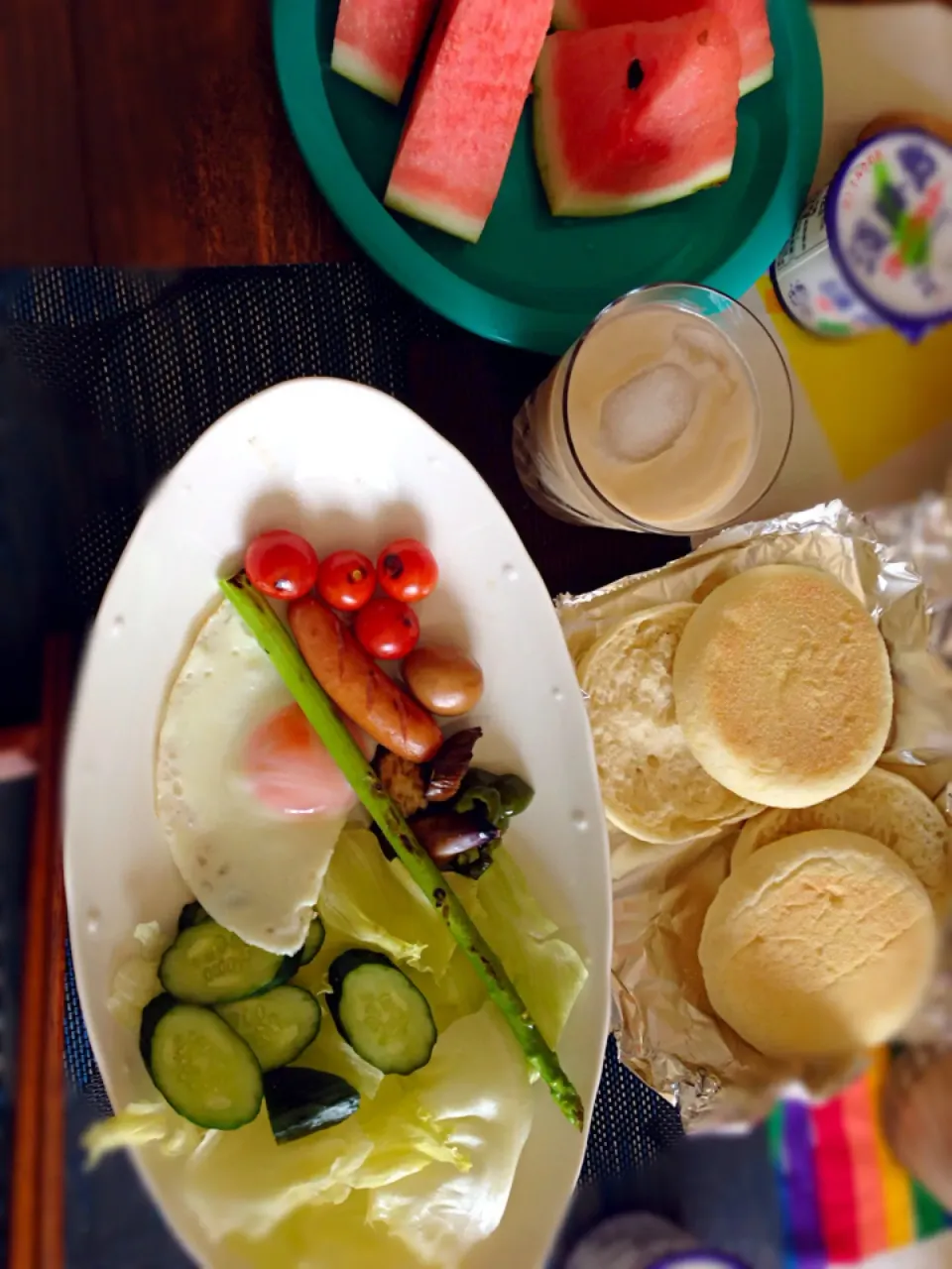 Snapdishの料理写真:朝ごはん！スイカ美味しい！|マリワンガンコさん