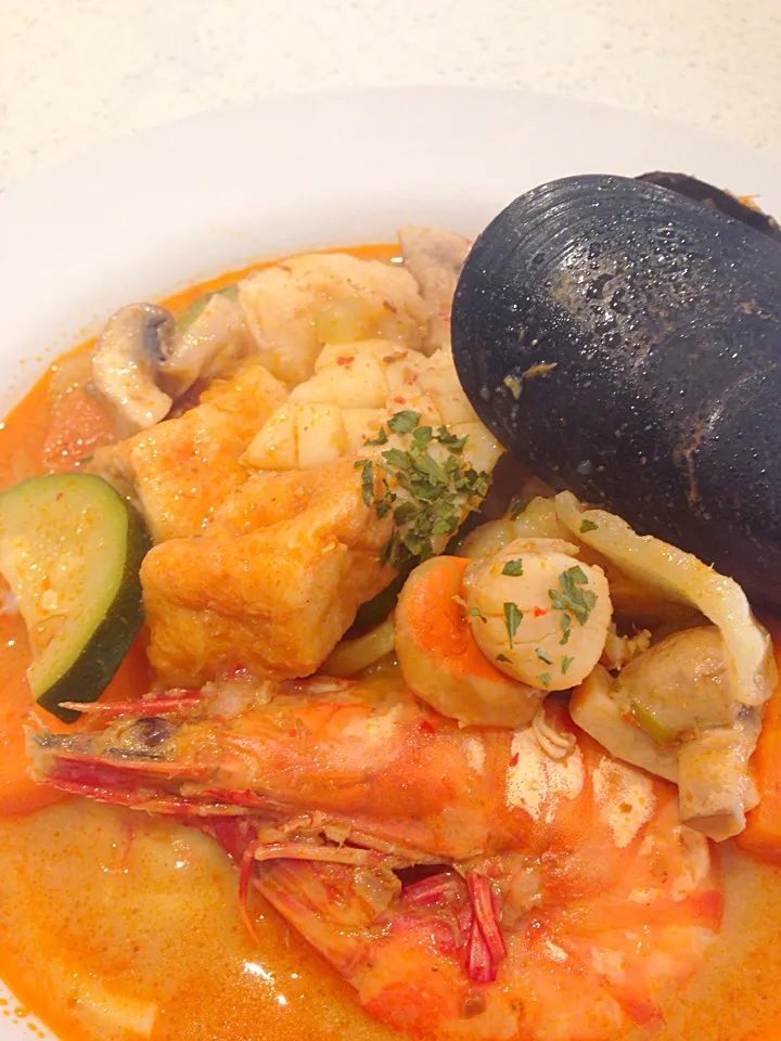 Snapdishの料理写真:Seafood laksa stew with lots of vegetables|prinkcessさん