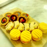 From the left: Choc heart tart cookies, mama carie cookies, melting moment cookies|Harutoさん