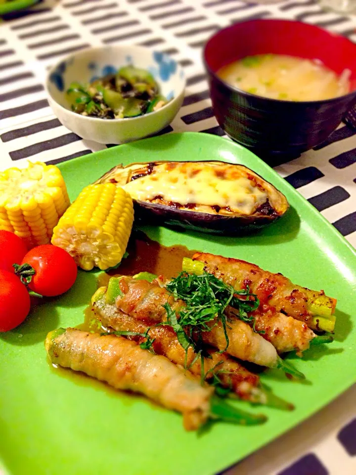 Snapdishの料理写真:オクラ・アスパラ豚肉巻き🍀茄子の肉味噌チーズ焼き🍀豚汁🍀胡瓜とワカメの酢の物|mochaさん