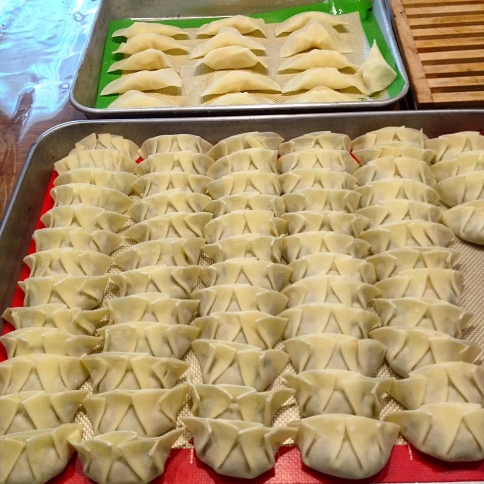 餃子！余った皮でチーズ揚げ餃子もスタンバイ|ひとみさん