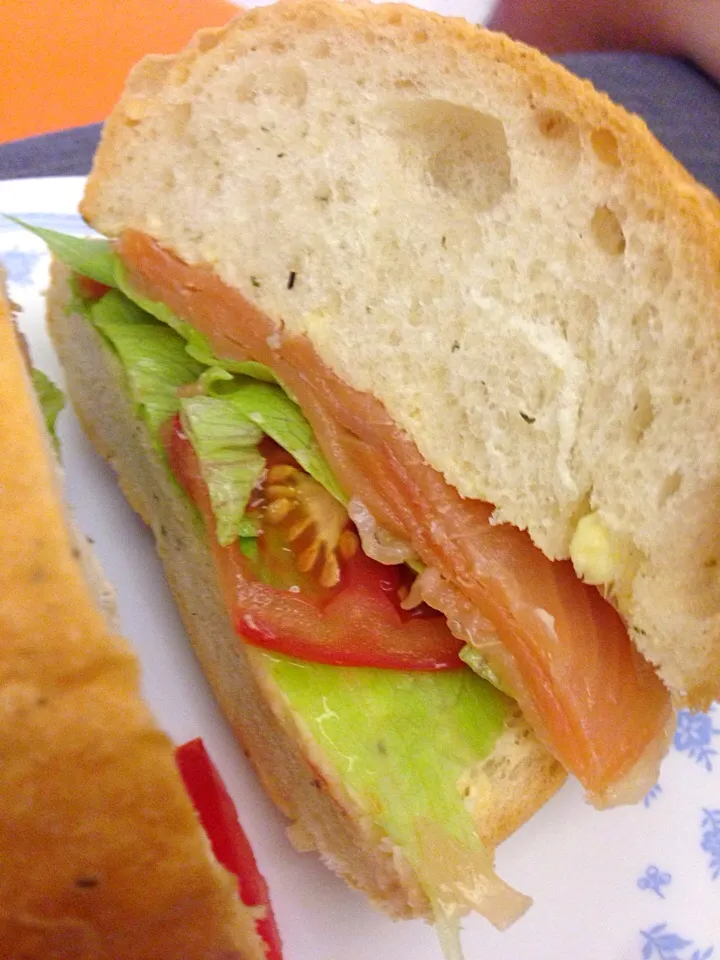 organic smoked salmon on herb Foccacia|hweeyhさん