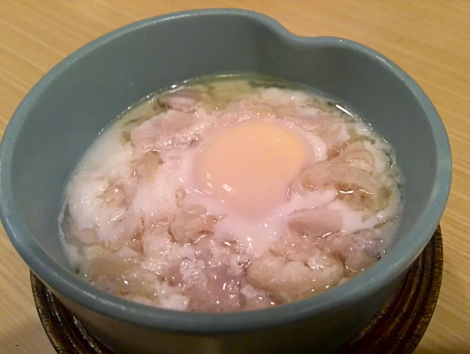 親子鳥 モモ肉と玉子 ちょっと醤油を垂らして最高です|kamekameさん