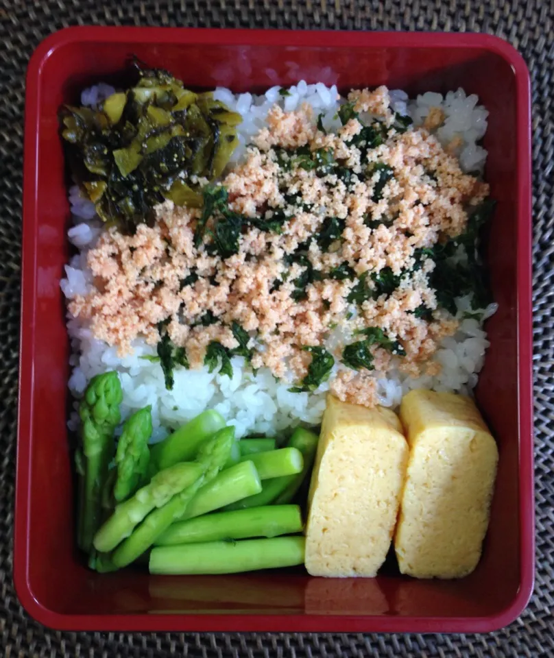 Snapdishの料理写真:焼き海苔＆明太子ごはん弁当|*なおみん*さん