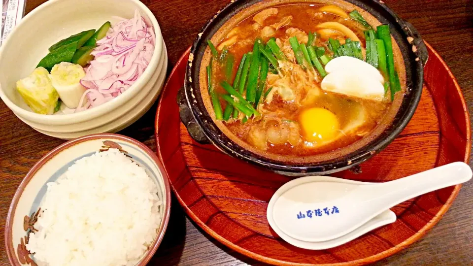 名古屋で味噌煮込みうどん|じょうさん