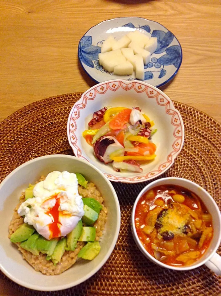 アボカド納豆丼、魚介マリネ、ほか夕飯|maiko35さん