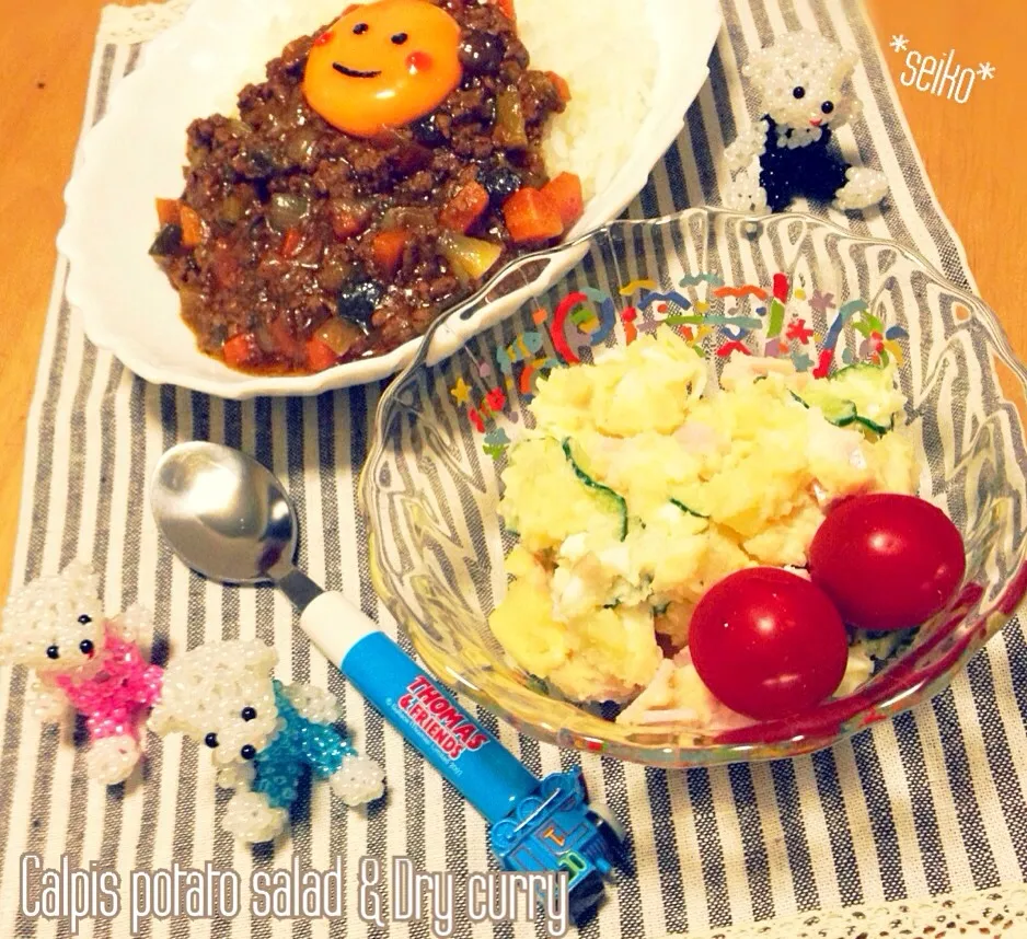 Snapdishの料理写真:くみちゃんのカルピスポテトサラダ with ドライカレー꒰ •ॢ ̫ -ॢ๑꒱✩|*seiko*さん