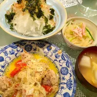 Snapdishの料理写真:血液さらさらレシピ！〜チキンのチーズ焼き、春雨サラダ、玉ねぎサラダ、冬瓜のカニ玉スープ〜|Misakiさん