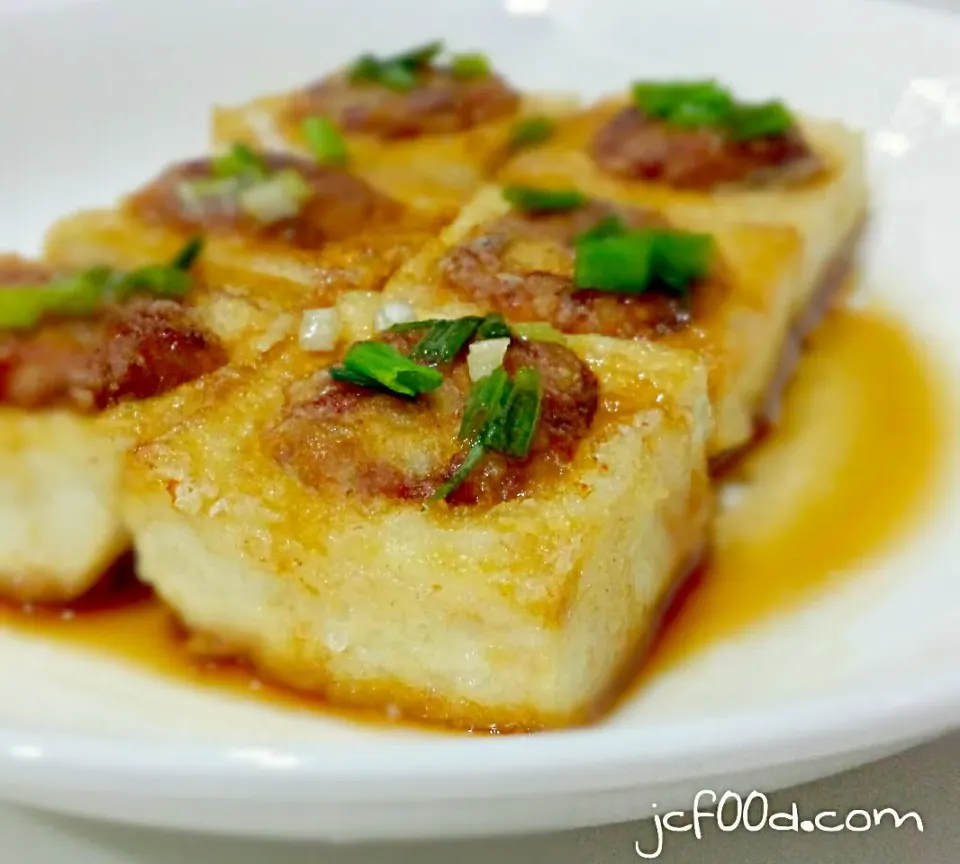 Snapdishの料理写真:Hakka Stuffed Tofu|jcさん