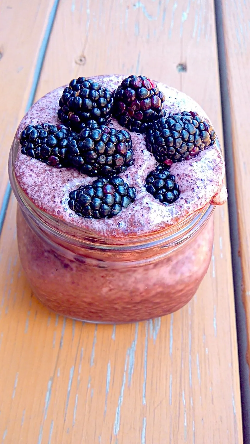 beets blackberry and maca powder smoothie|arti gさん