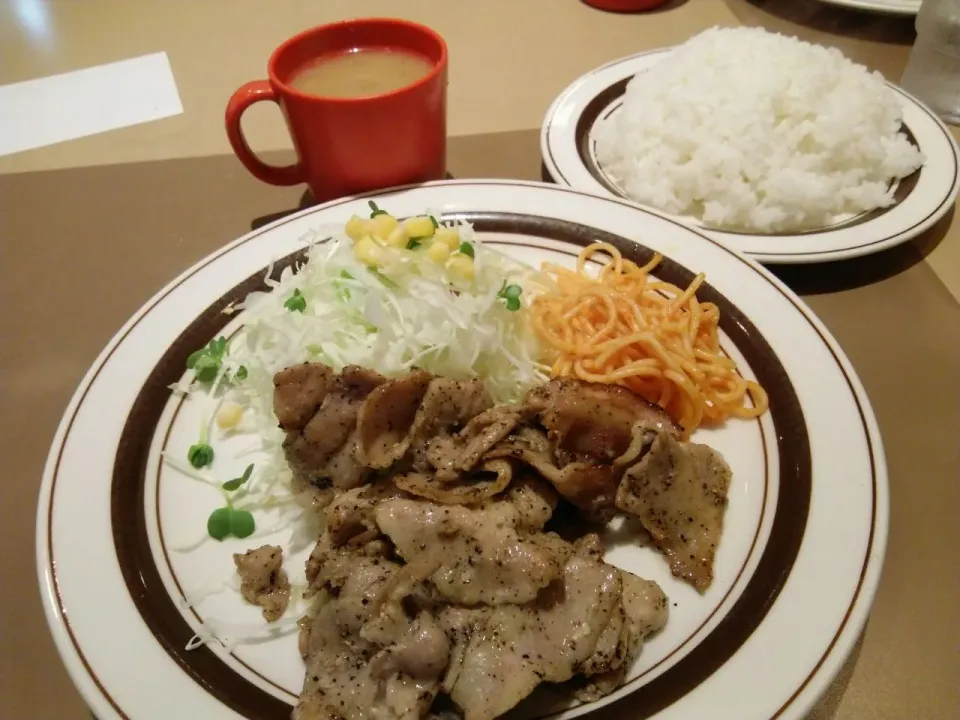 キッチンABCの大盛豚辛子焼肉、800円。|東京ライオンズさん