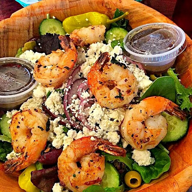 Snapdishの料理写真:Grilled #Shrimp 🍤  
#Salad #Seafood|Alisha GodsglamGirl Matthewsさん