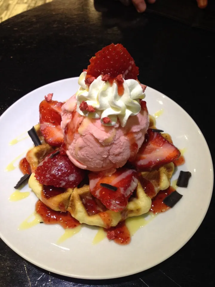 Strawberry Waffle|liliさん