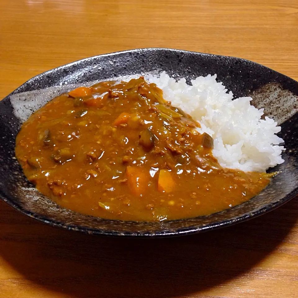 Snapdishの料理写真:今夜は…

梅じゃこ炒飯

じゃなかった，かぼちゃと茄子のキーマカレー♪♪

ナツいアツにはこれですなぁ〜。|takuya KAWANOさん