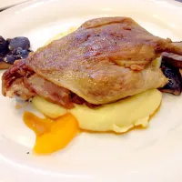 Snapdishの料理写真:Duck Confit|Renee Limさん