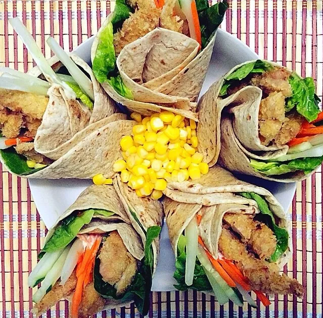 Fried chicken wrap|CuiCuiTang 🍭唐崔崔🍭さん