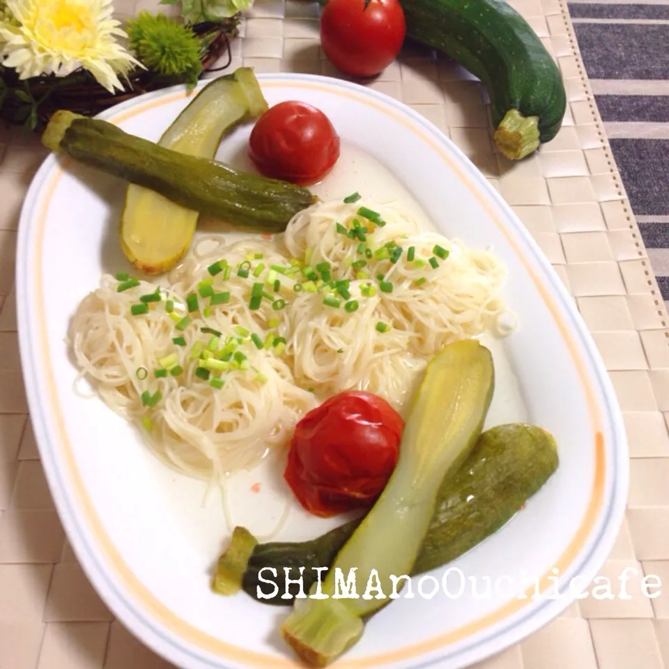 白だしdeあっさり出汁素麺！夏野菜の煮浸しを添えて|SHIMAさん