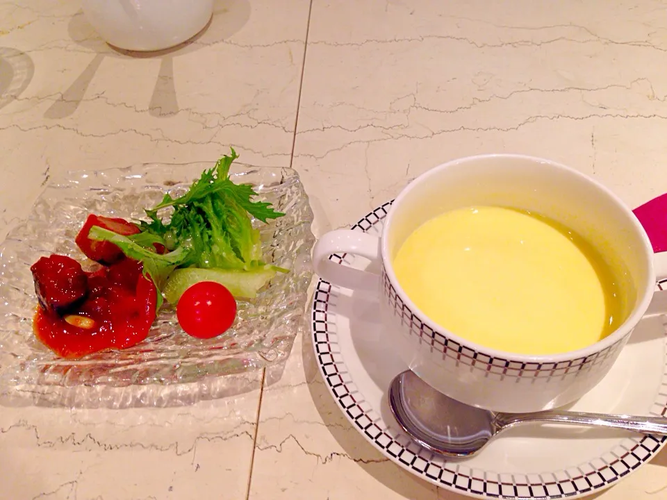 前菜とコーンスープ|星さん