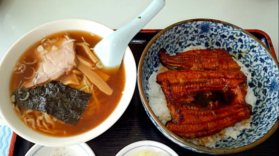 うな丼とラーメンセット|哲さん