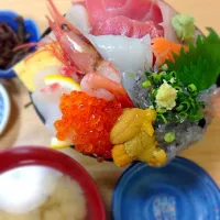 Snapdishの料理写真:にし与丼|Manabu Satohさん