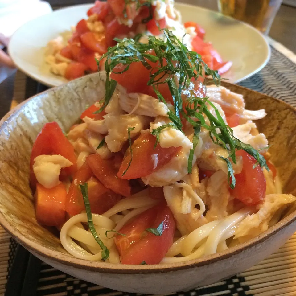 トマトマリネと蒸し鶏の冷たいおうどん|maruruさん