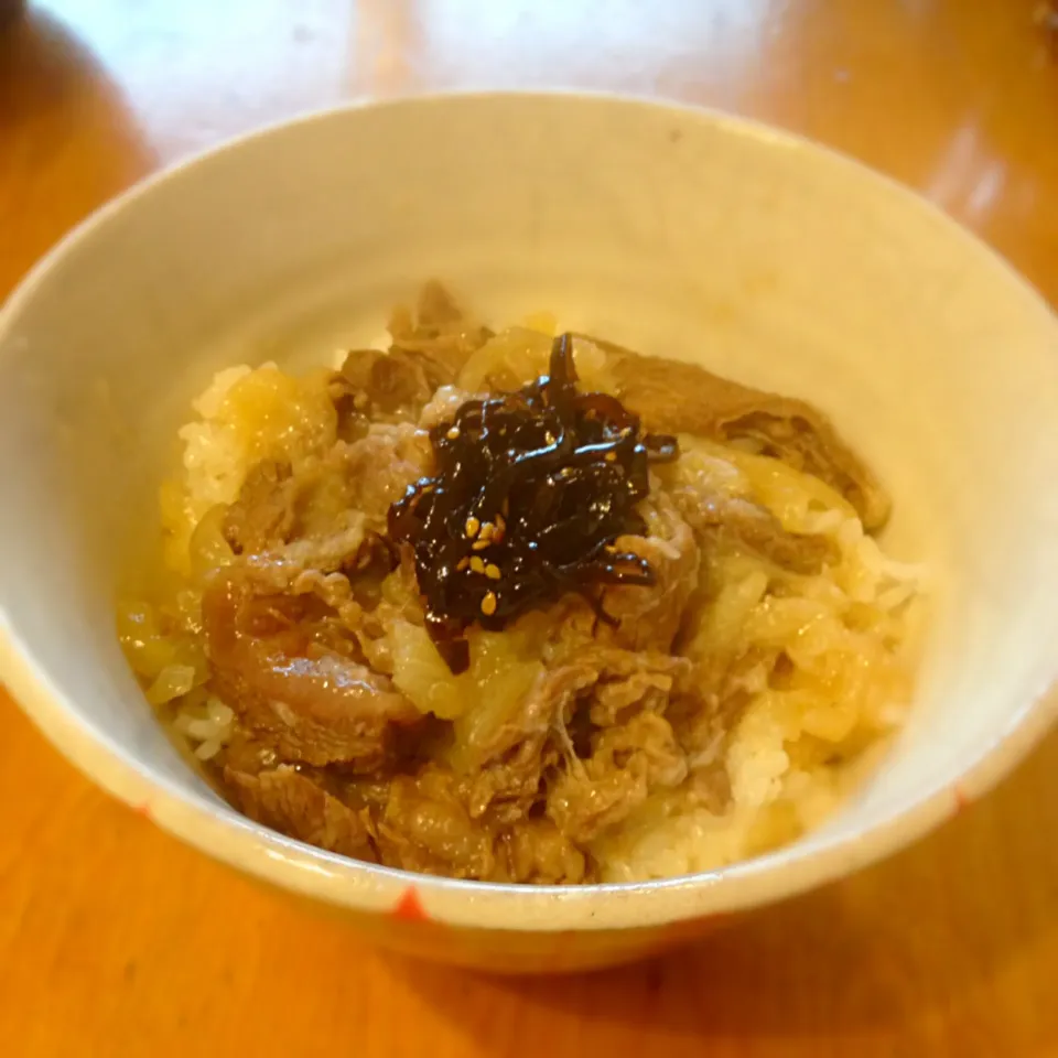 8/9お昼ごはん『牛スジ丼』|Kenji Kinoshitaさん