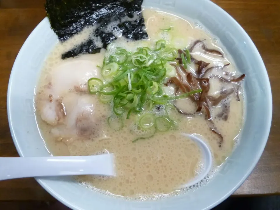 とんこつラーメン○ @東京|THE SUNSEAさん