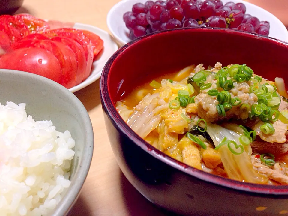 Snapdishの料理写真:お野菜たっぷりキムチうどん|Chihiroさん