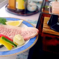 Snapdishの料理写真:神戸牛の岩塩焼き|Chika Iwaiさん