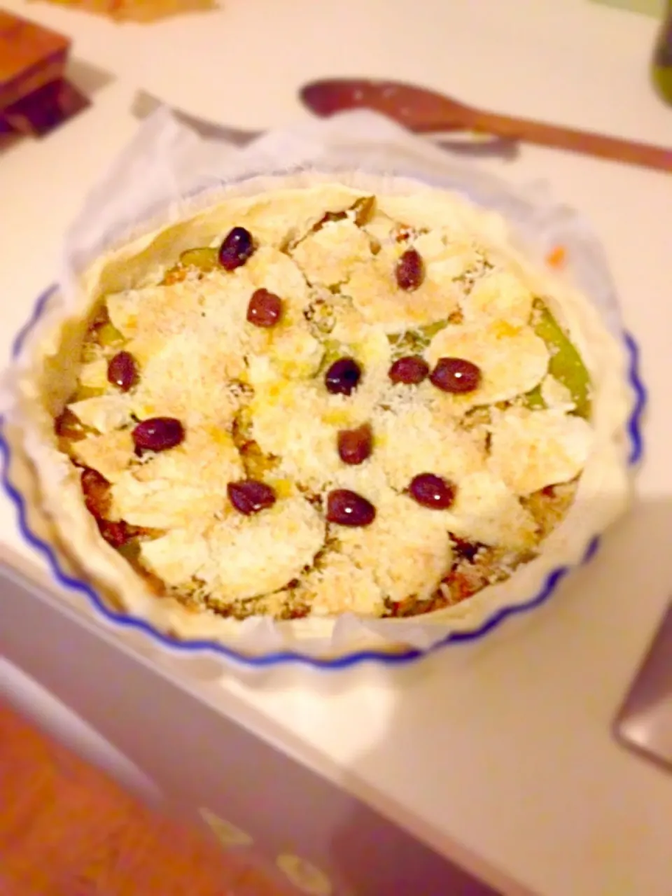 in preparazione torta salata fiori zucchine olive taggiasche e mozzarella vegana 😋|Madda Lenaさん